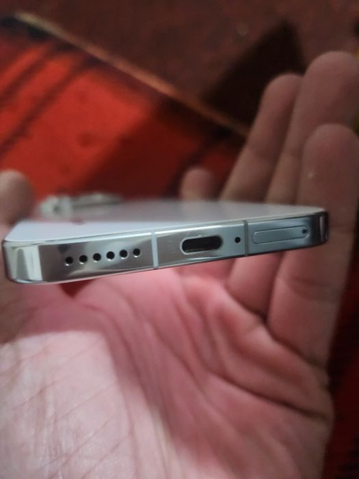 Huawei pura 70 sirochna