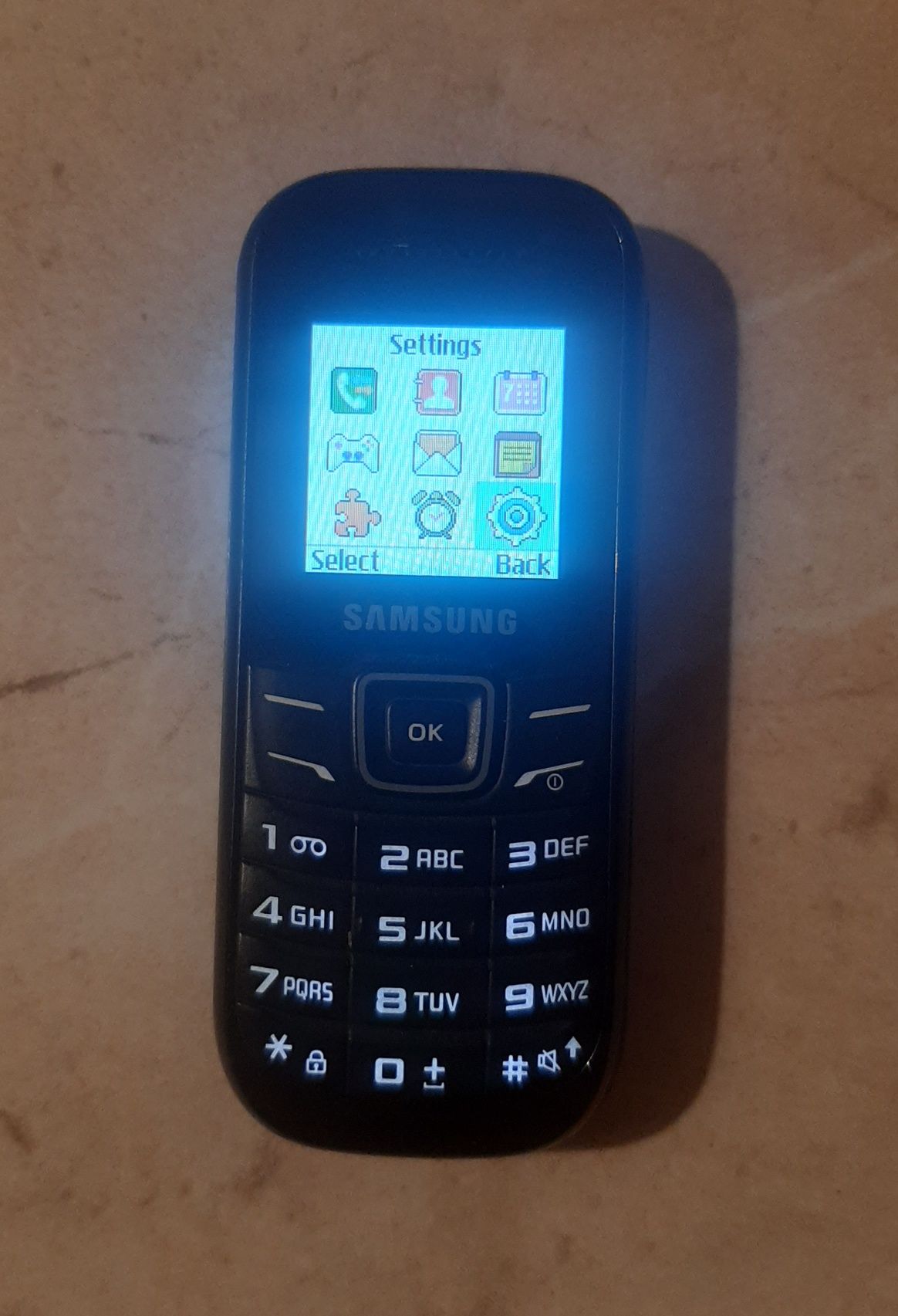 Telefon Samsung GT-E1200