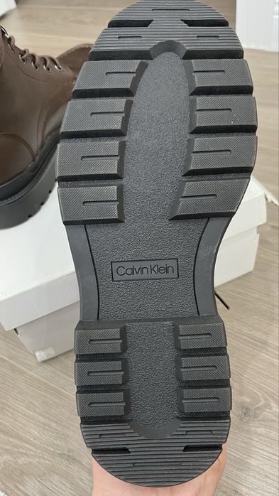 Ботинки от Calvin Klein size-42, 43