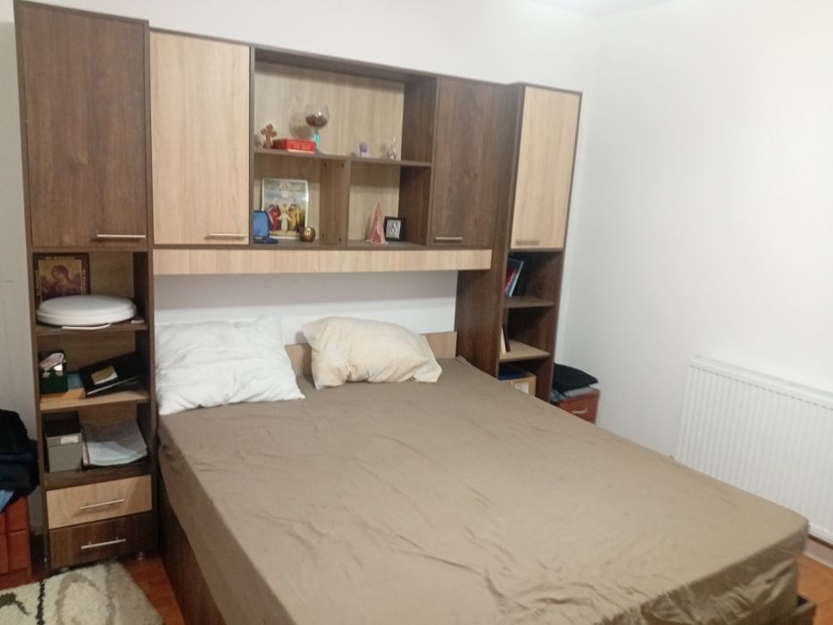 Vând mobilă pentru dormitor