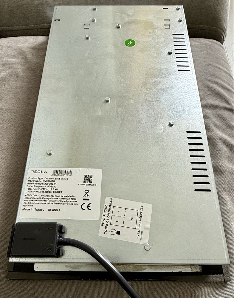 Продавам плот за вграждане TESLA HV3200TB