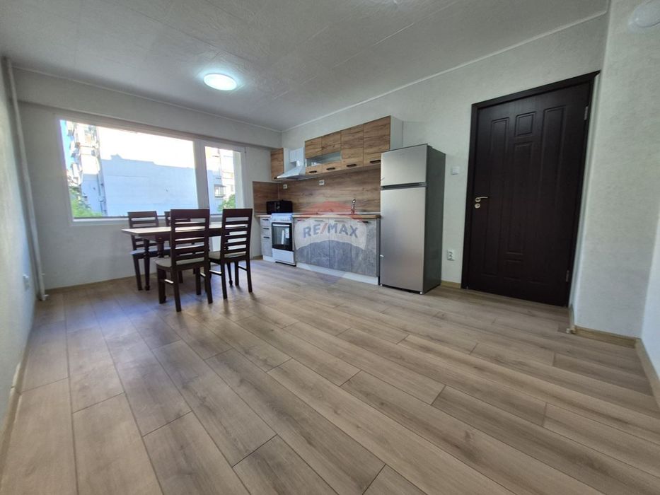 Дава се под наем Двустаен апартамент в Варна, Младост 2 - 40 кв.м за 331.5 € - Снимка #2