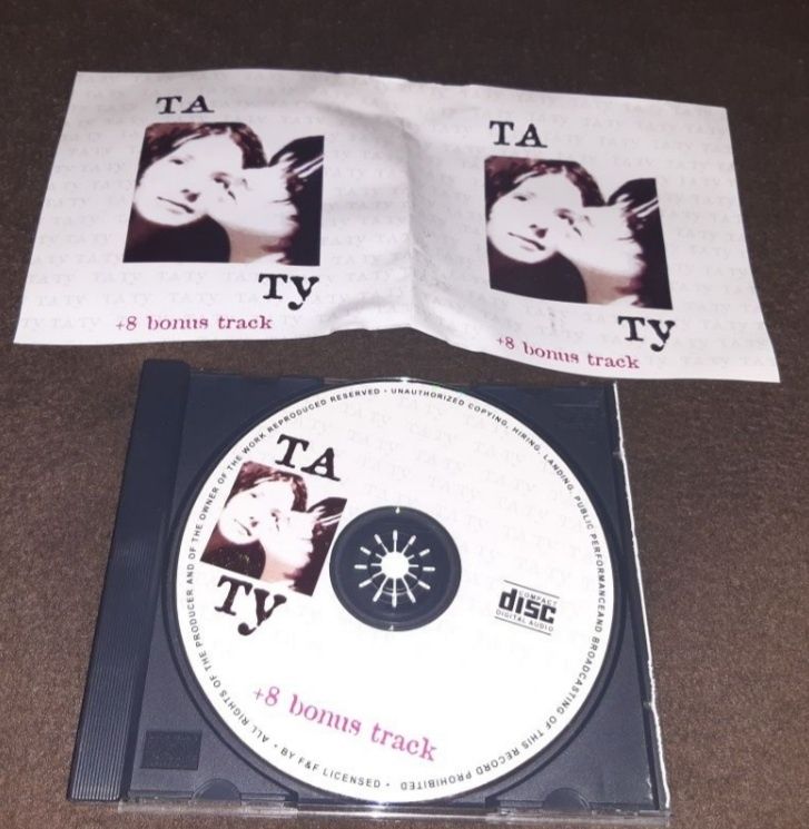 CD Ta Tu,  Shakira, Miley Cyrus