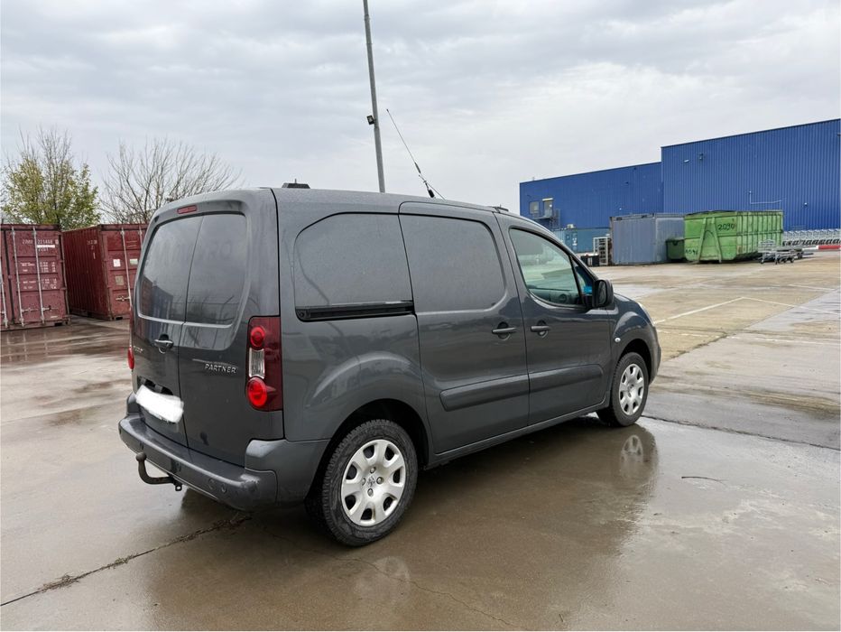 Inchiriere duba cu sofer