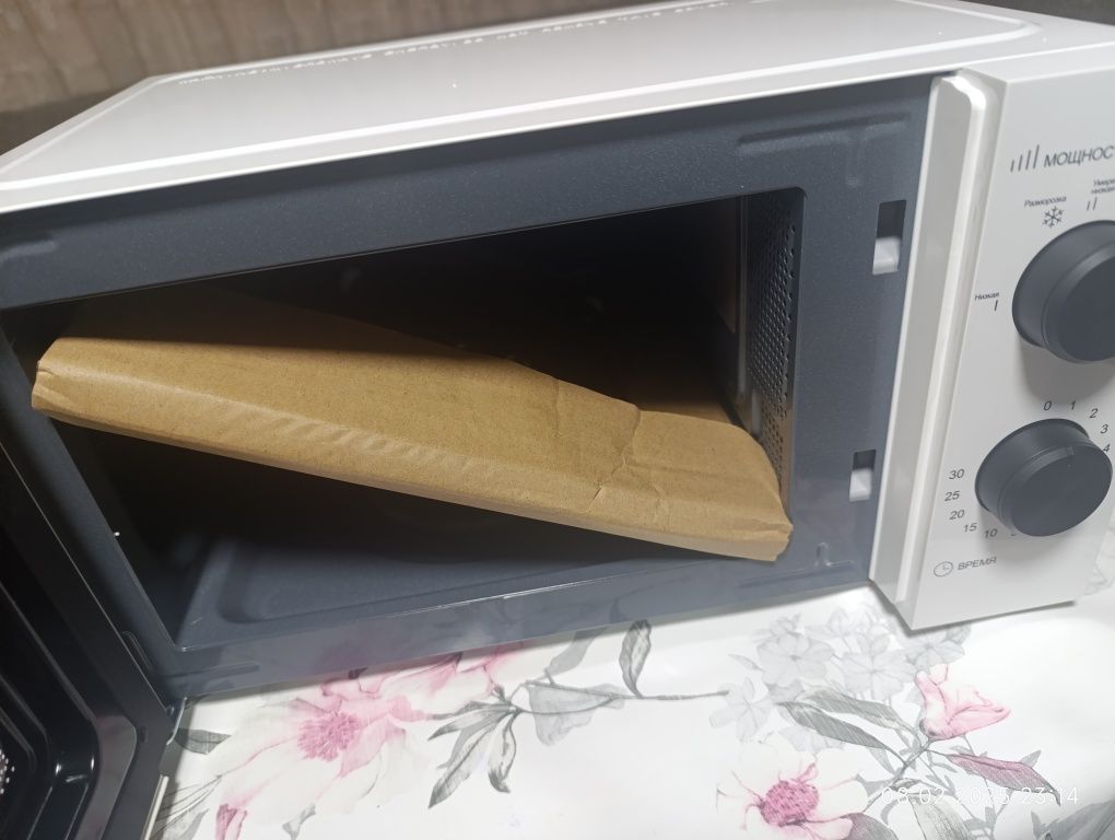 ПРОДАЁТСЯ микроволновка можете увидеть на фото