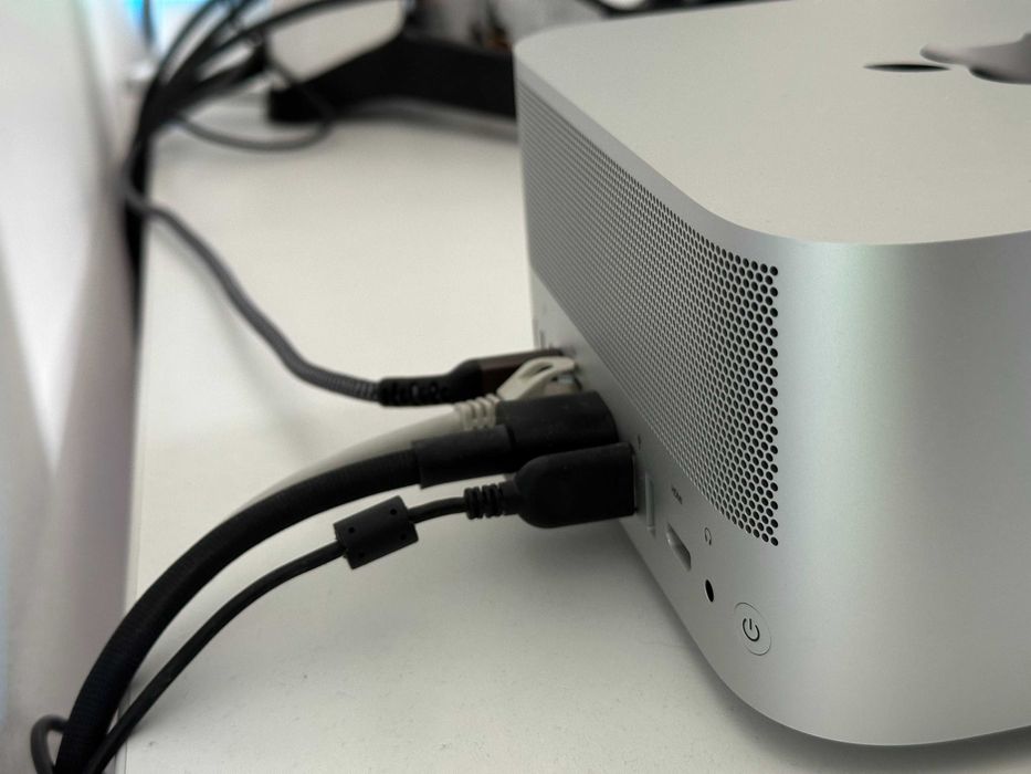 Apple Mac Studio M1 Max, 32GB Ram, 1TB SSD, 32-core GPU