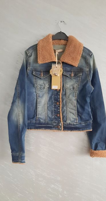 Jacheta de blugi