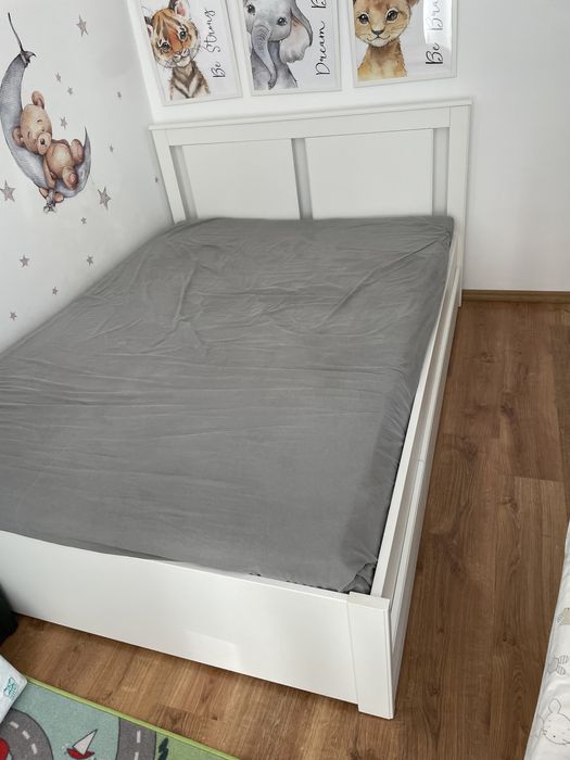 Pat Songesand Ikea