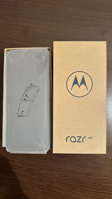 Motorola razr 40