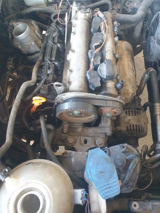 Motor și accesorii motor vw golf 5 1.4 16V