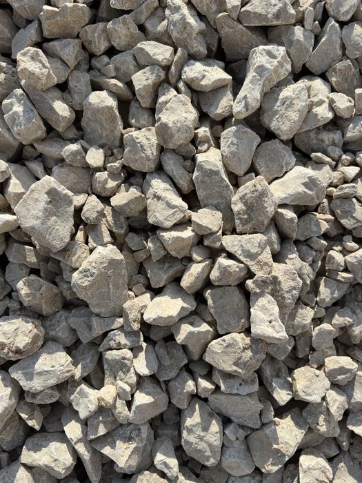 Pamant vegetal Piatra decorativa de calcar sau granit