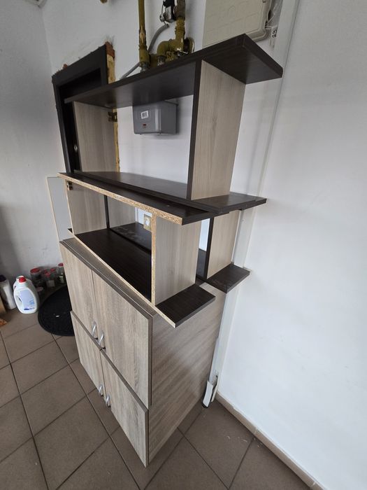Vând 2 dulapuri 80 /200, 2 suprapozabile 80/50 si 3 rafturi bibliotec
