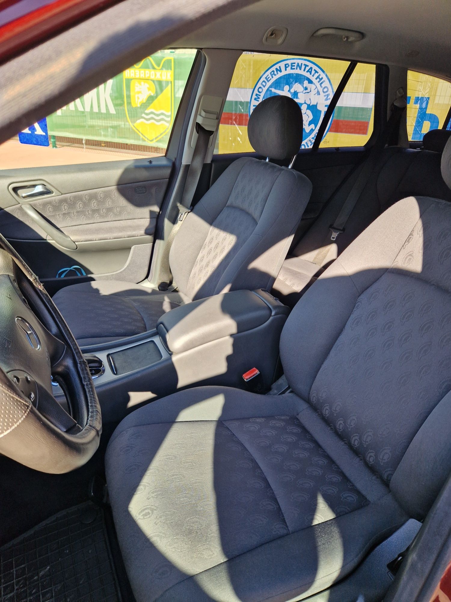 Mercedes C-class 2003 gaz benzin avtomatic