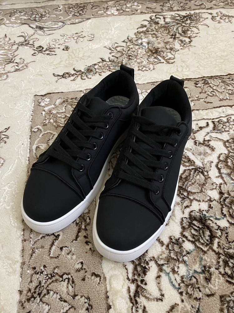 Louboutin yengii