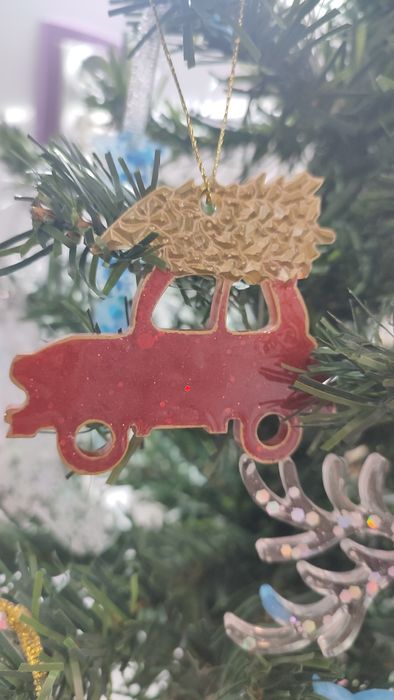 Коледна украса от епоксидна смола