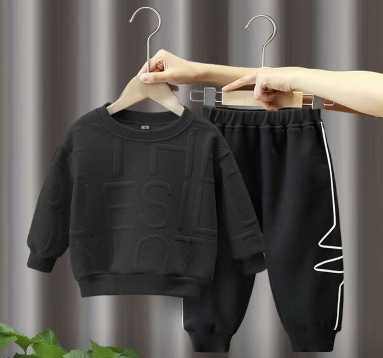 Продаю  детскую кофту