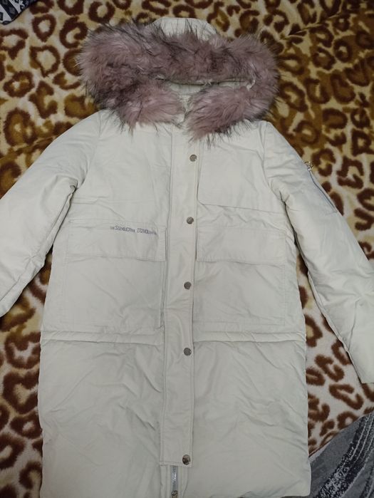 Пуховик женский на девочку даром