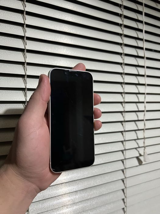 Iphone 13 mini white