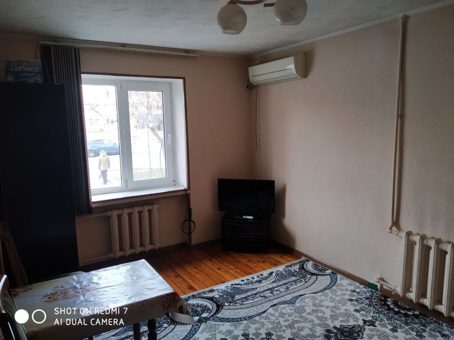 Срочно 2 ком кВ возле метро Максим Горького