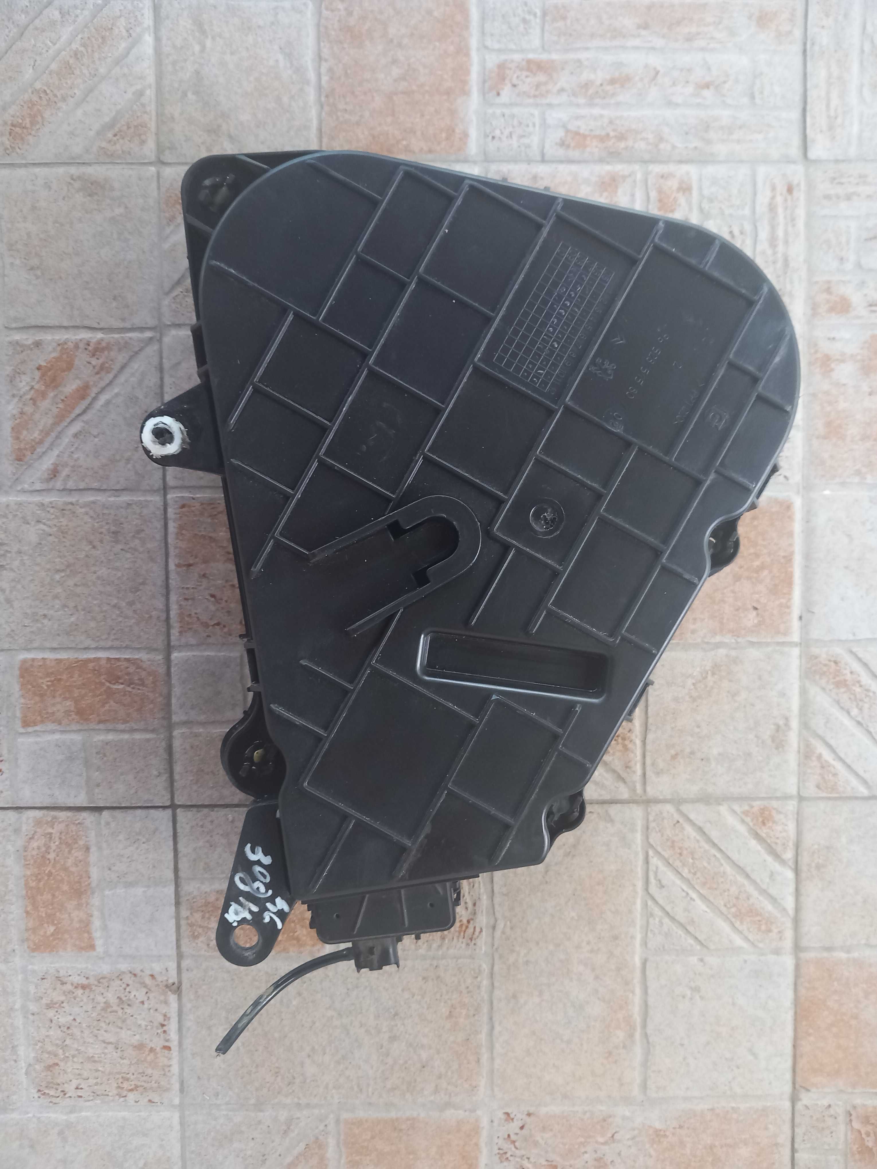 Казанче за DPF течност за пежо 308