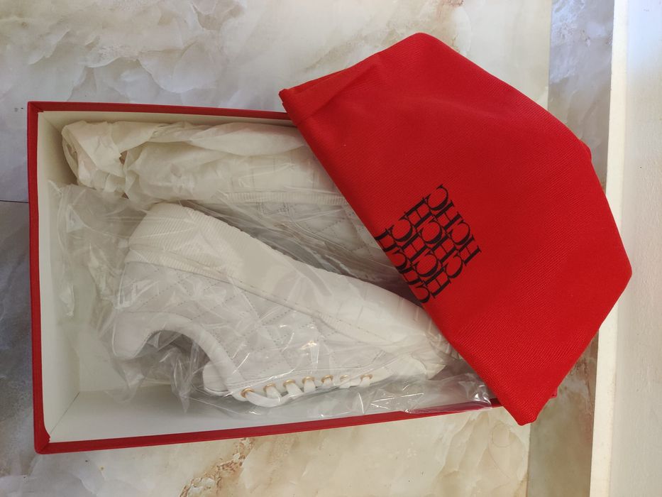 Adidași Carolina Herrera