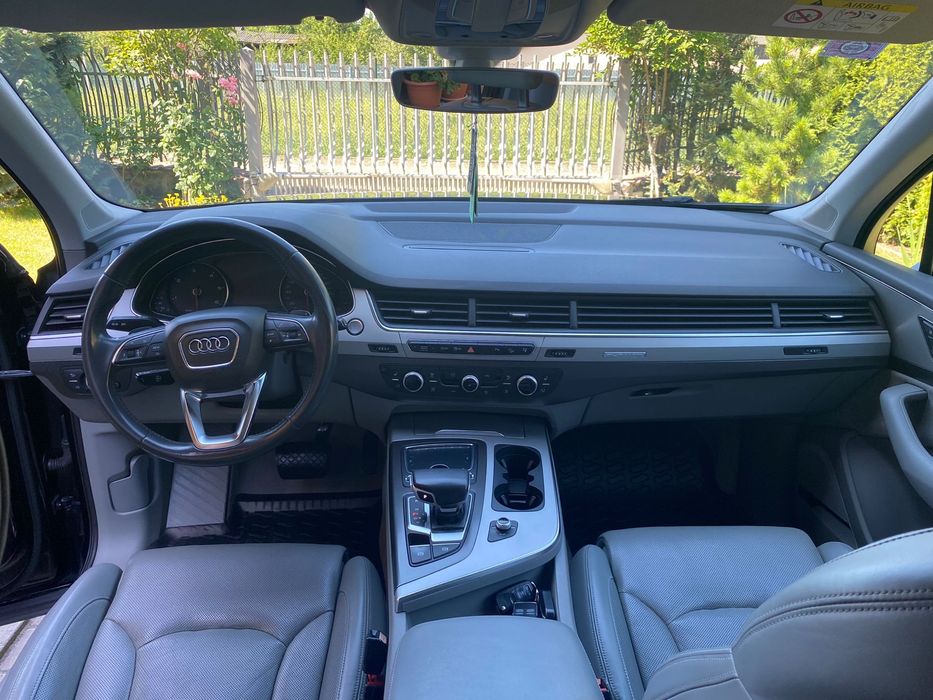 Audi Q7, foarte intretinuta, fara defecte si altele ascunse!Nu schimb!