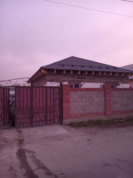 Продам домик за линией,срочно!Варианты.