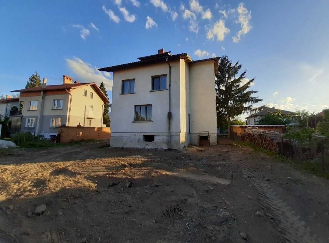 Продава се Къща в Долна баня - 320 кв.м за 466 €/кв.м - Снимка #9