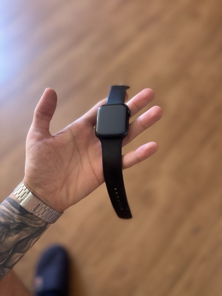 Apple Watch Series 8 45mm Gps