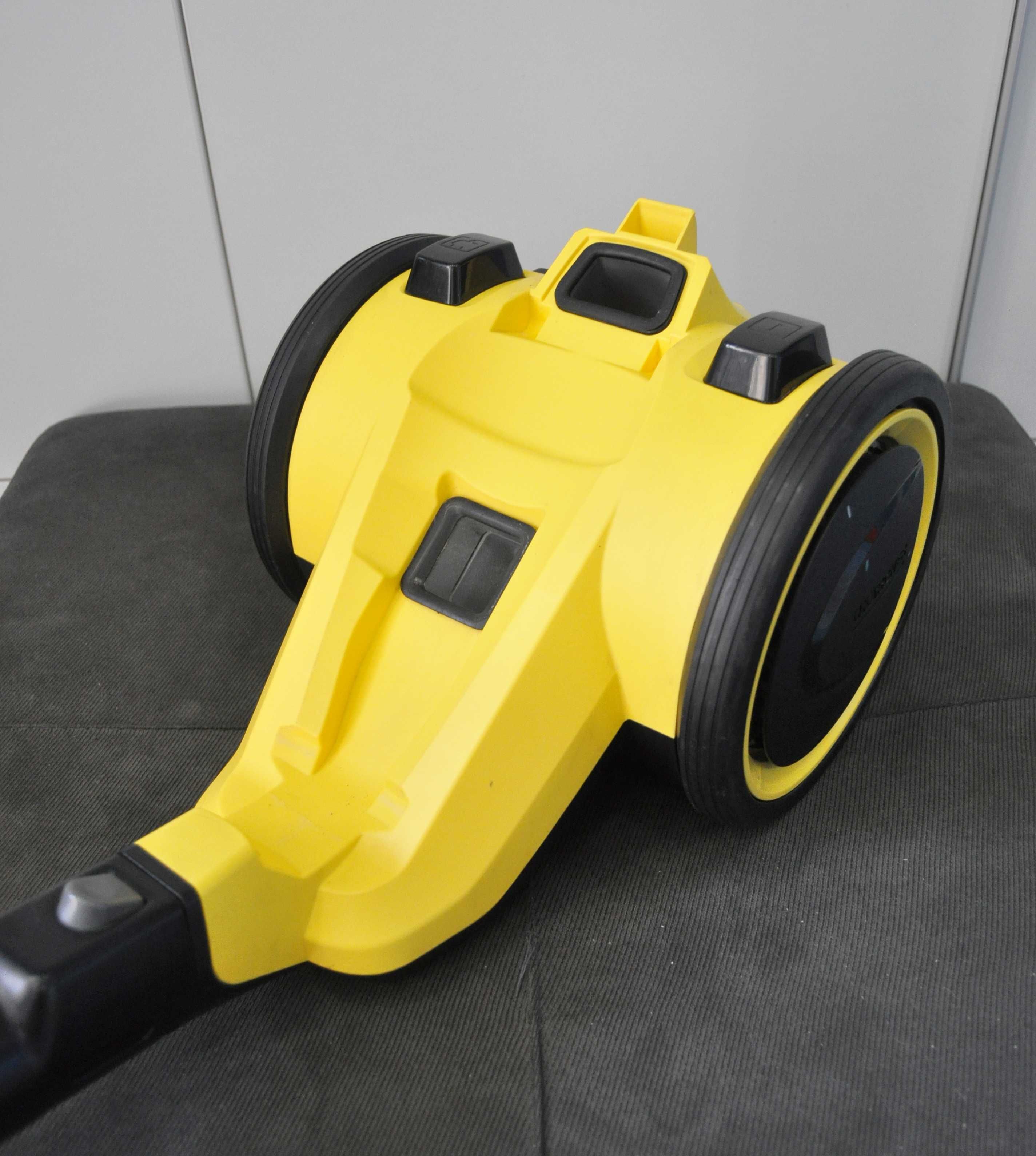 Прахосмукачка KARCHER VC 3 HEPA