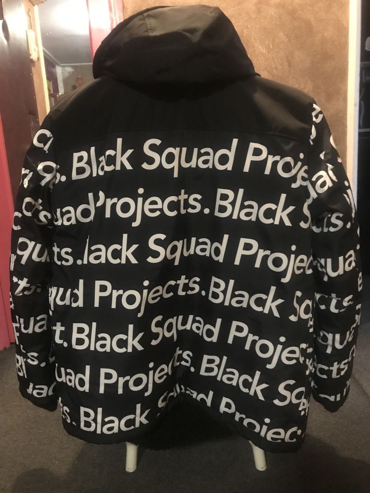 Vând geacă de iarnă pentru bărbați Black Squad Projects