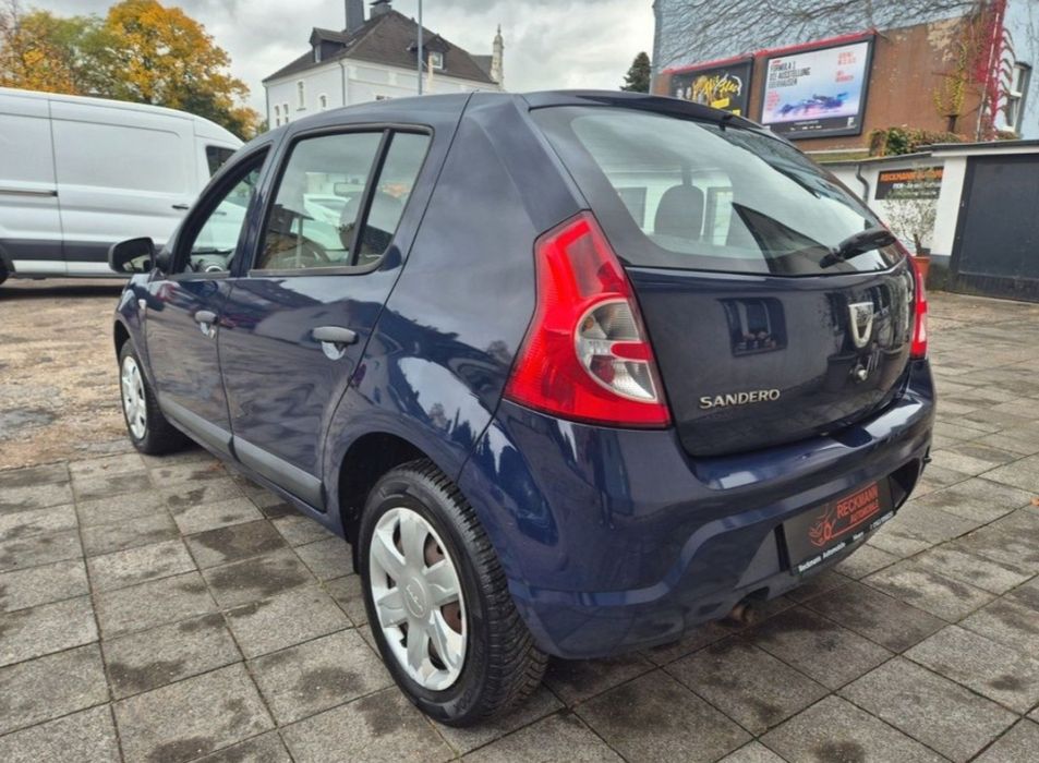 Dacia Sandero Laureate Model 2011 Motor 1,2 Benzină Mpi Clasic Climă