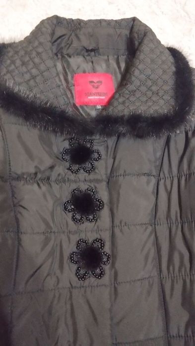 Женский куртка сотилади