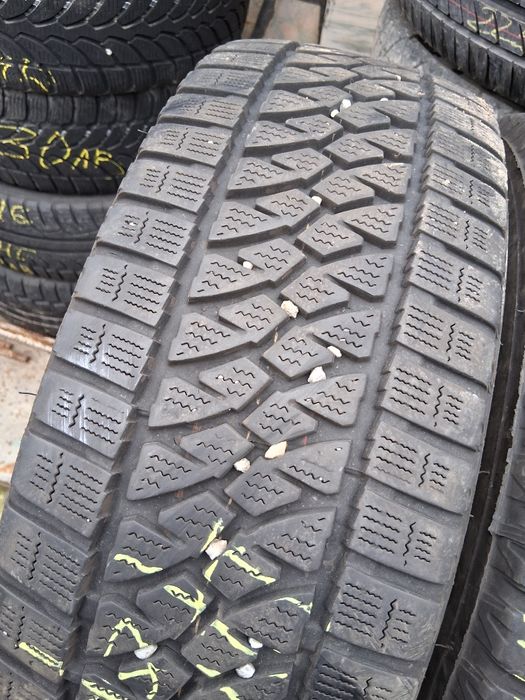 215 70 15 С за БУС LASSA 2бр зимни дот 2022г