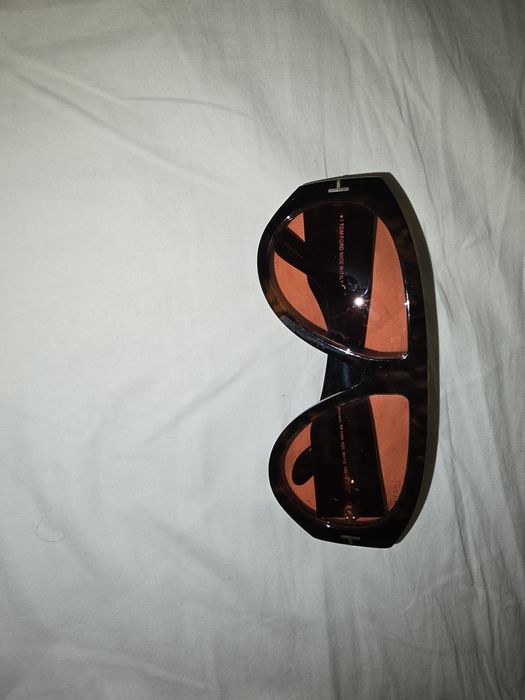 Ochelari de soare,Tom Ford,pentru femei, 450 lei