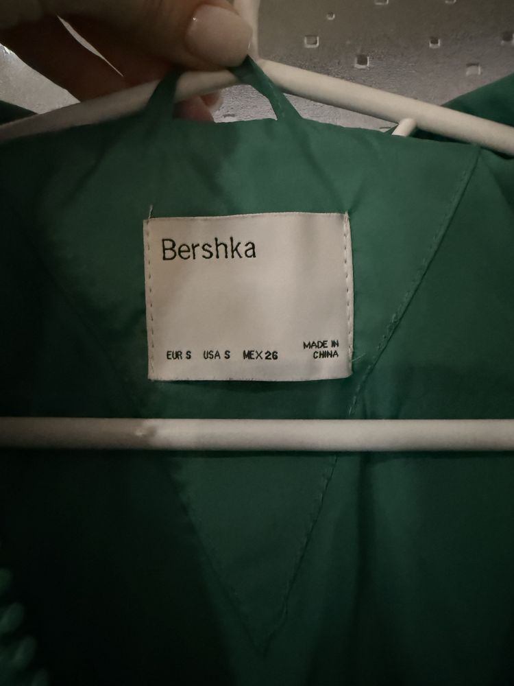 Зимно яке bershka