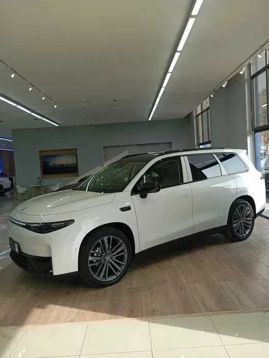 C16 leapmotor hybrid 2025 va 2026 yil