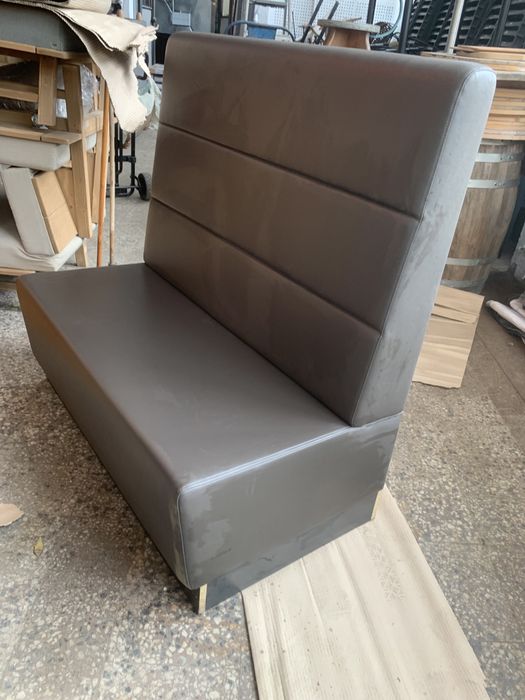 Mobilier plaja umbrele , șezlonguri