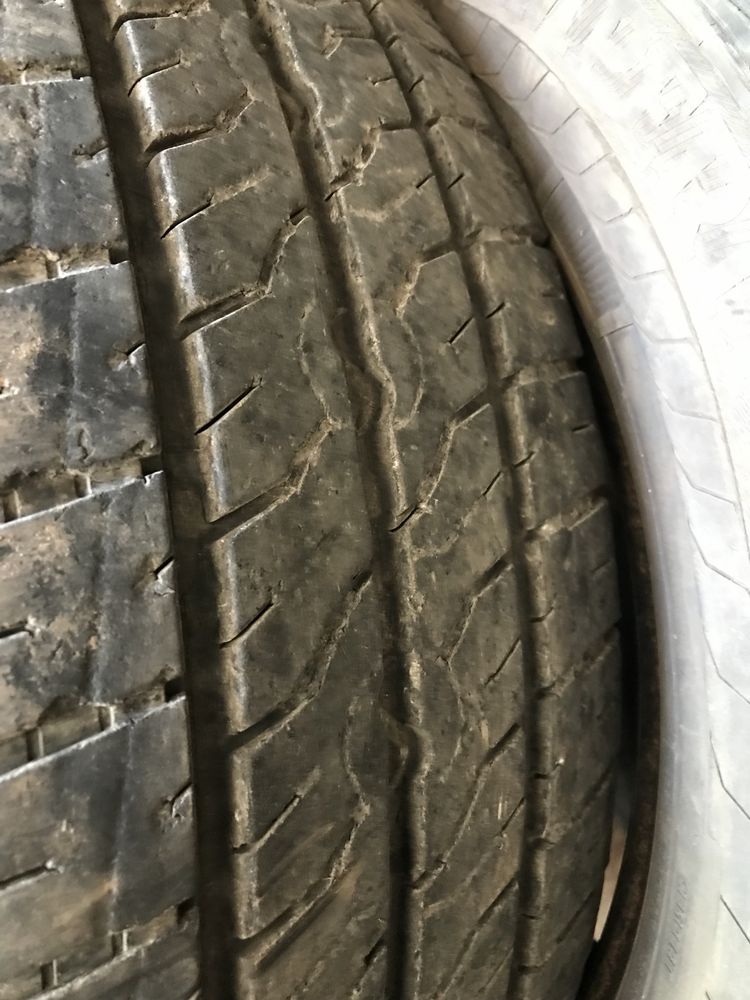 Бусови летни гуми 4бр.205/65R16C