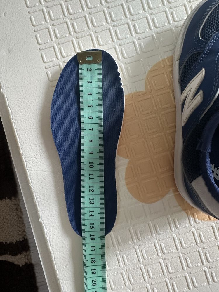 Кроссовки для малышей New Balance