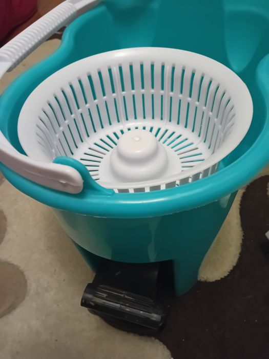 Găleată cu pedala,cu mop rotativ