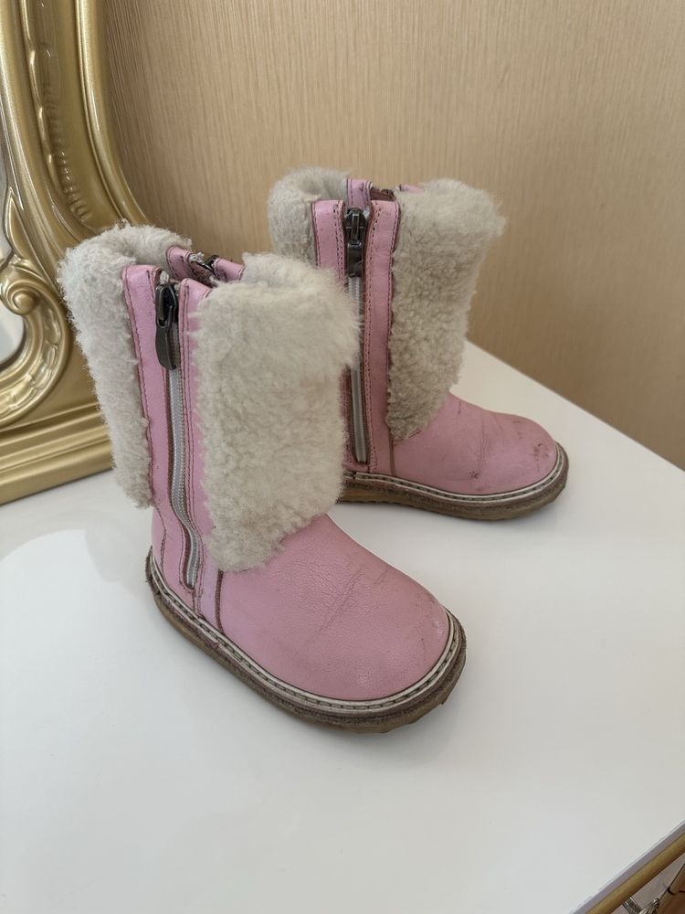 Продам 2 пары