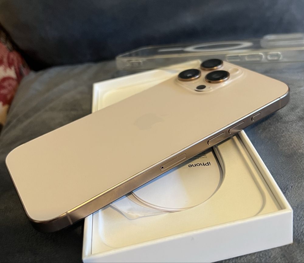 Iphone 16 PRO MAX Desert Gold 256GB