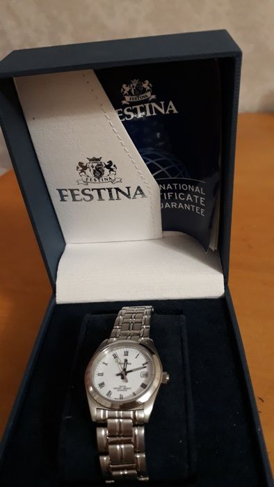 Новые наручные женские часы Festina