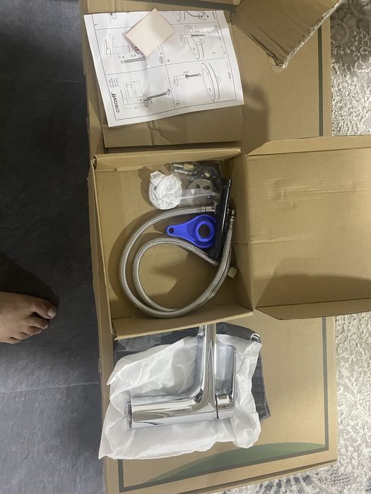 душевой смисител , кран сифон 50% скидкада сотилади хаммаси срочно