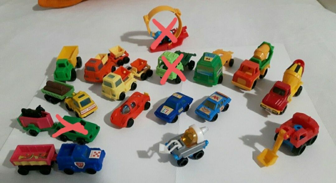 Играчки от ,, Kinder Surprise"