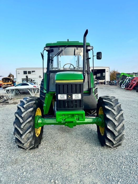 John Deere 6505