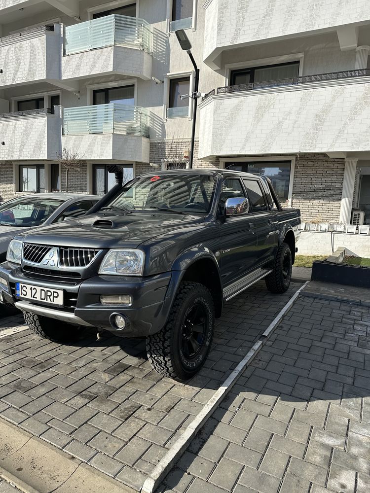 Mitsubishi L200 an 2005