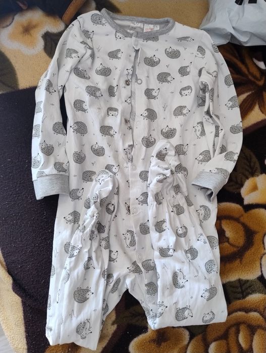 Pijamale  HM mărimea 92