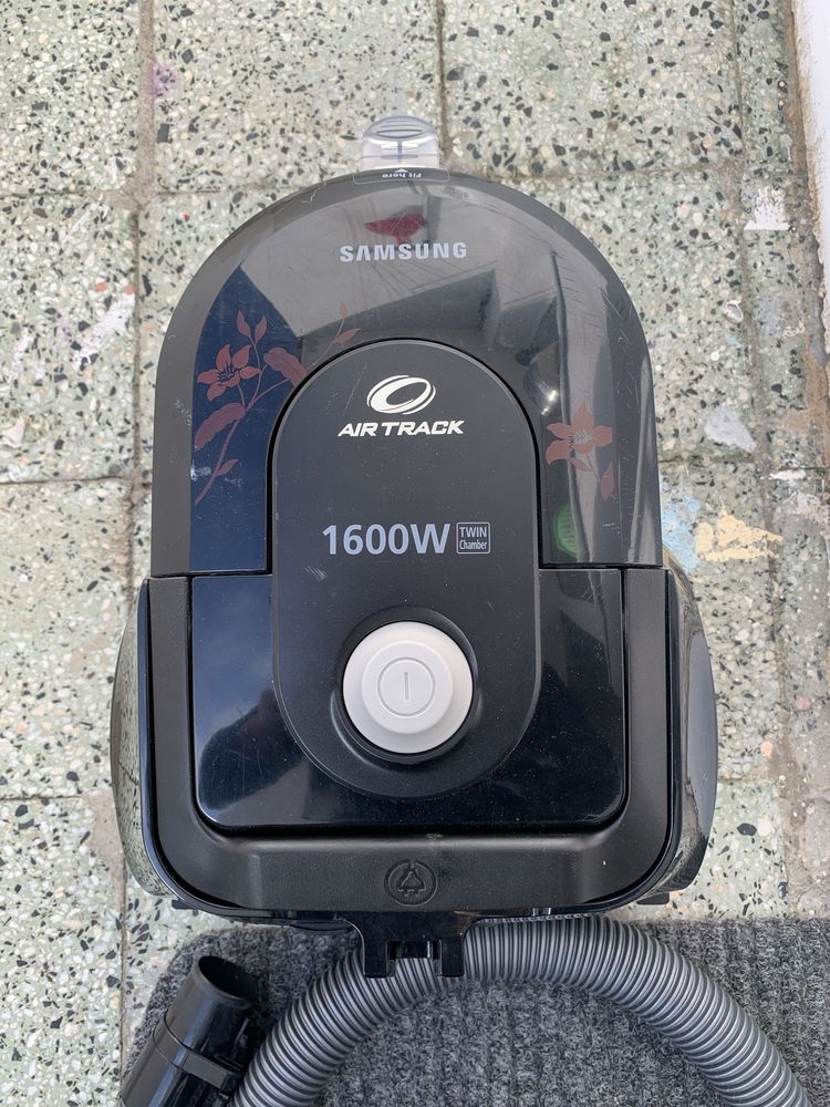 Прахосмукачка Smsung 1600w  25лв